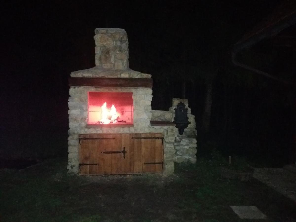 Holiday House Apartment Voukov Mlin Smarje pri Jelsah Exterior foto