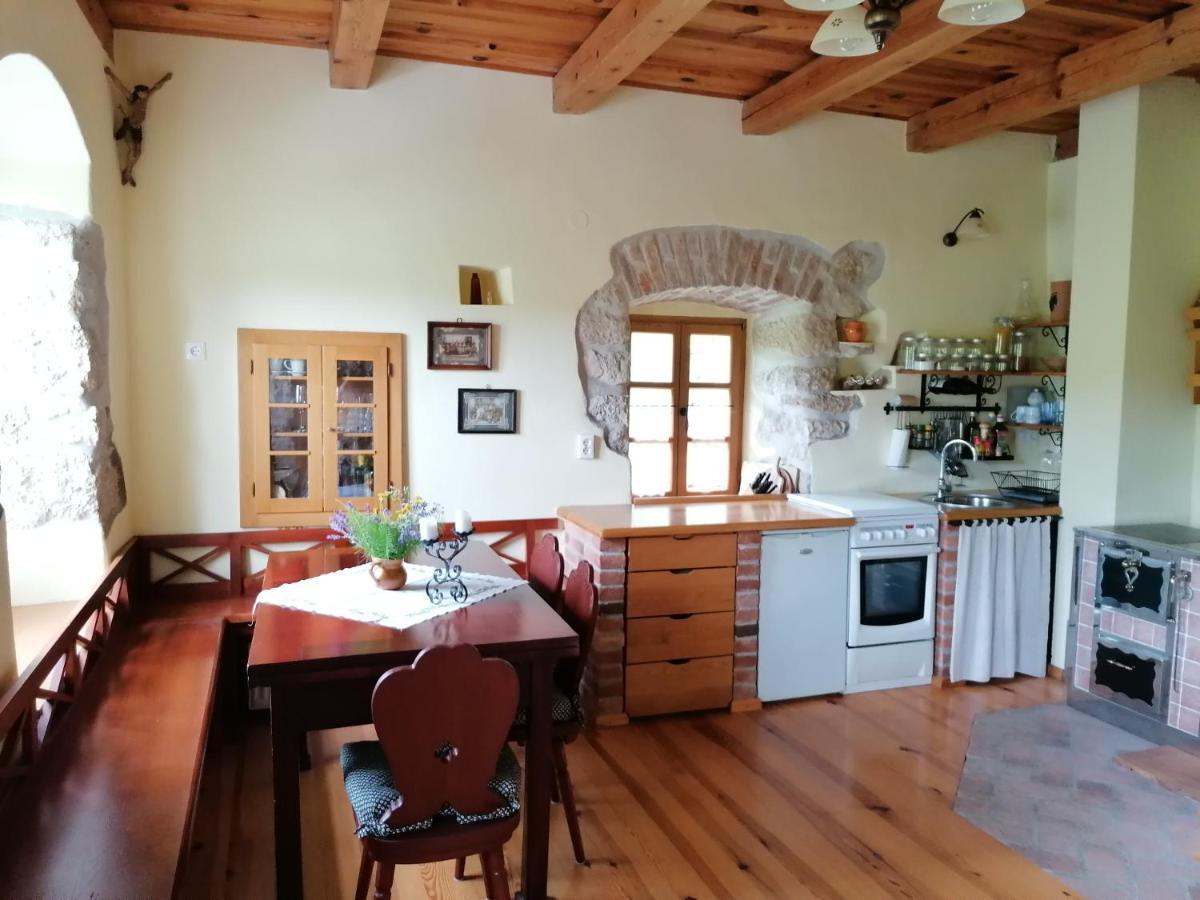 Holiday House Apartment Voukov Mlin Smarje pri Jelsah Exterior foto